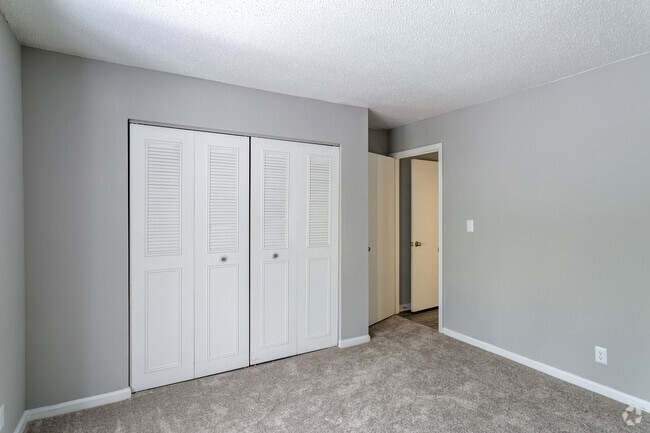 West Wind Landing Apartments & Townhomes