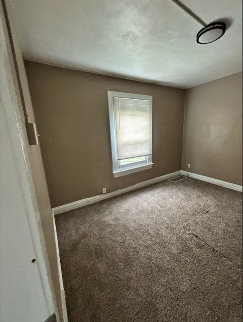 Photo - 6725 Schofield Ave