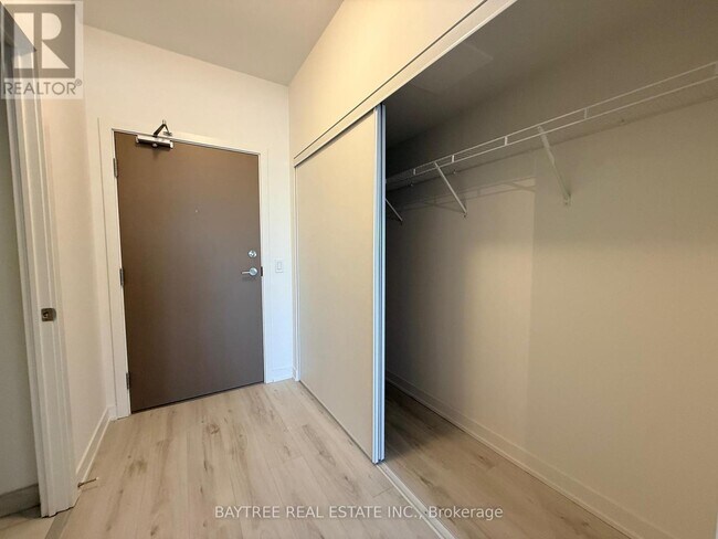 Photo - 1010 Sandy Beach Rd Unité 1603