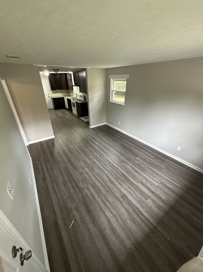 25 Fox Hall Dr