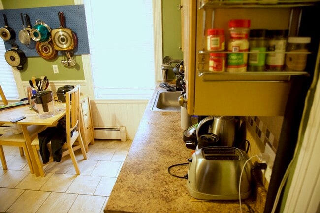 Building Photo - 10 Bucknam St Unit 201