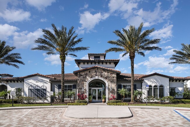 Building Photo - Venetian Isle Rental