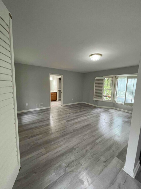 Photo - 3064 Hicks Rd