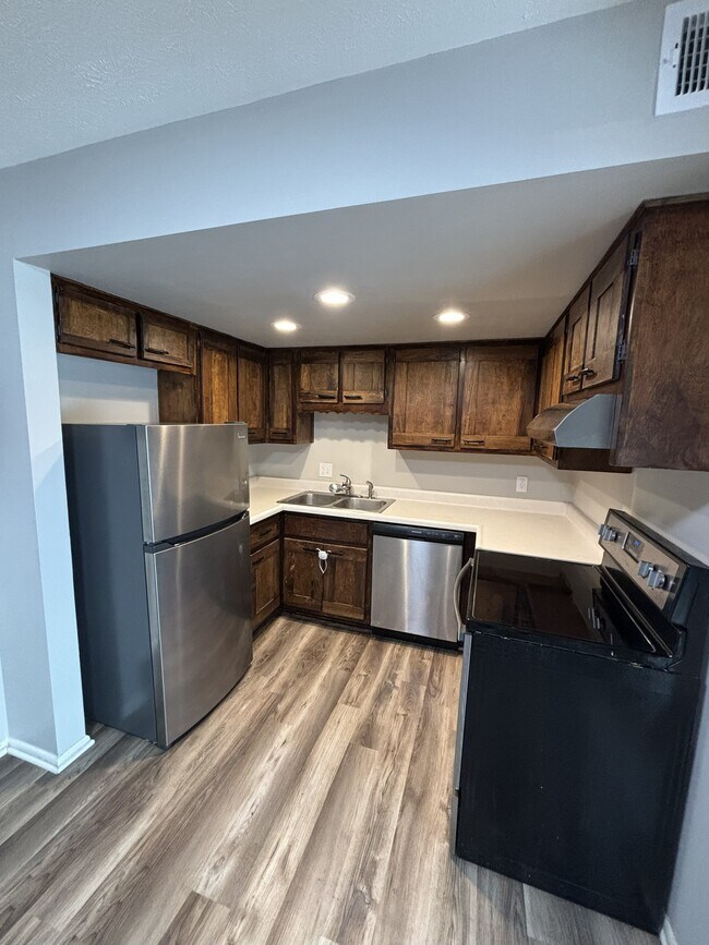 Photo - 307 Elmead Ct Unidad 2009