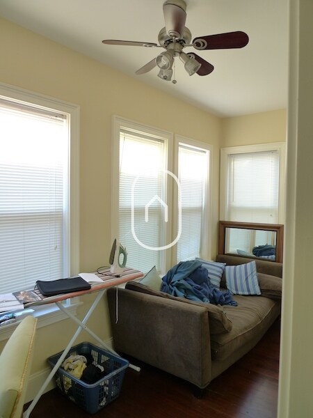 Photo - 100 Hillside St