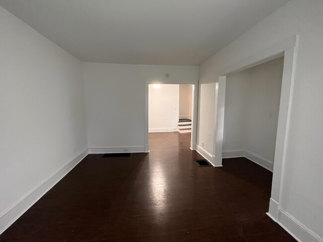 Living - 82 Park Ave Unit 82