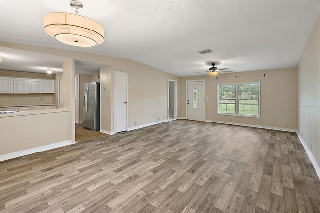 Photo - 3999 County Rd 513