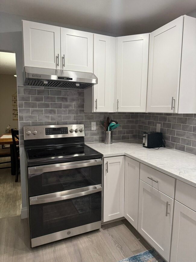 154 SE Selva Ct