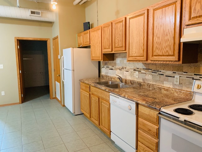 Photo - 311 N 8th St Unidad 220