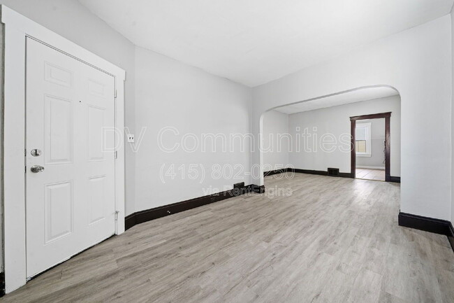 Photo - 10705 Fidelity Ave