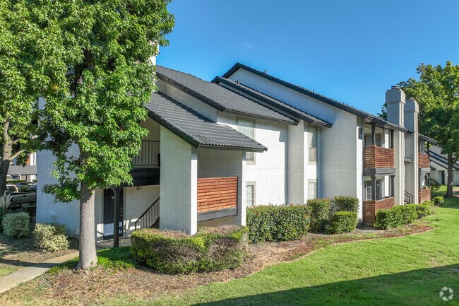 Photo - Villas at Chase Oaks