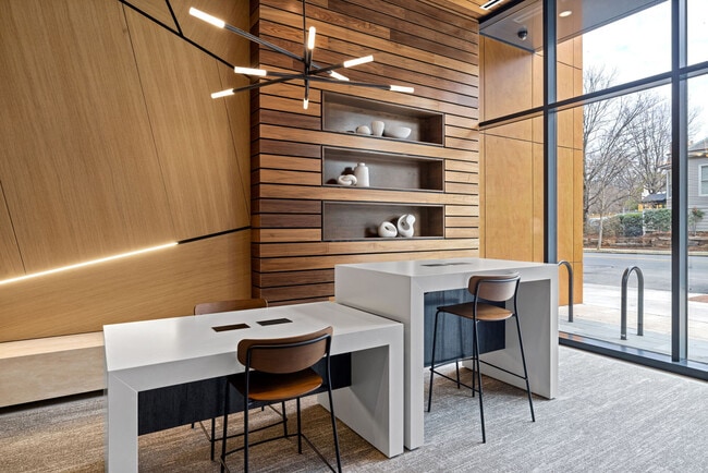 400H apartments — community photo