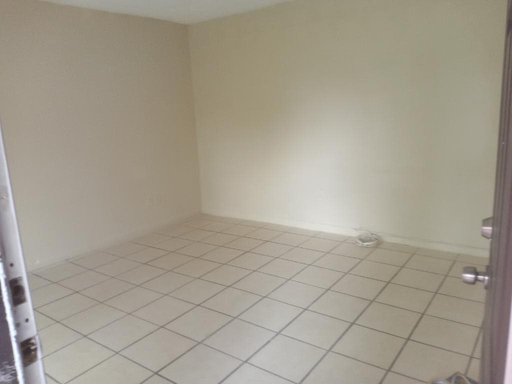 Photo - 8015 N 13th St (Tampa, FL)