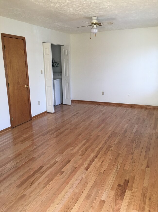 Photo - 3 W Rosecrest St Unidad 3D West Rosecrest Street