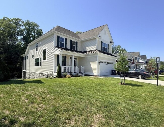 Building Photo - 3074 Summer Porch Ave
