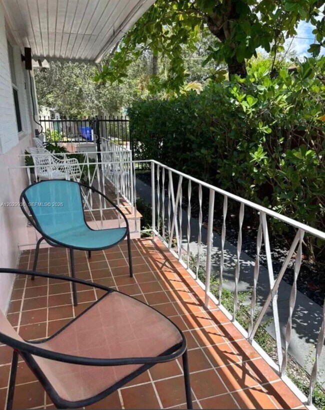 Photo - 424 NE 64th St Unidad 2