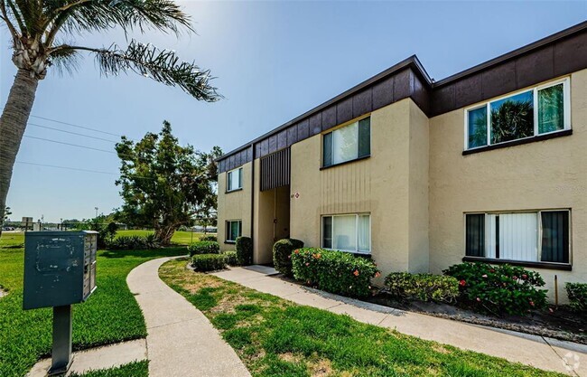 Building Photo - 617 N Keene Rd Unit Q10 Rental