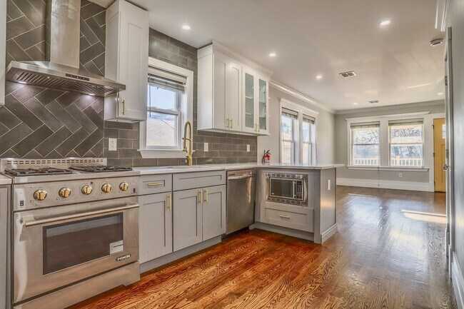 Photo - 40 Grant St Unit 2