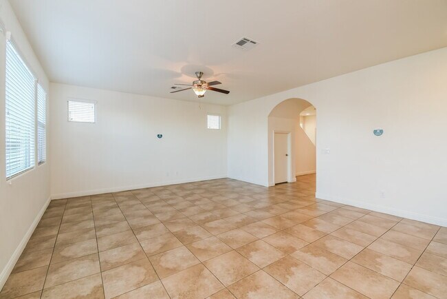 Photo - 1951 N 55th Pl