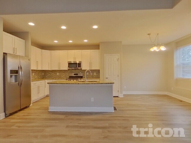 Photo - 9805 W Hinsdale Pl