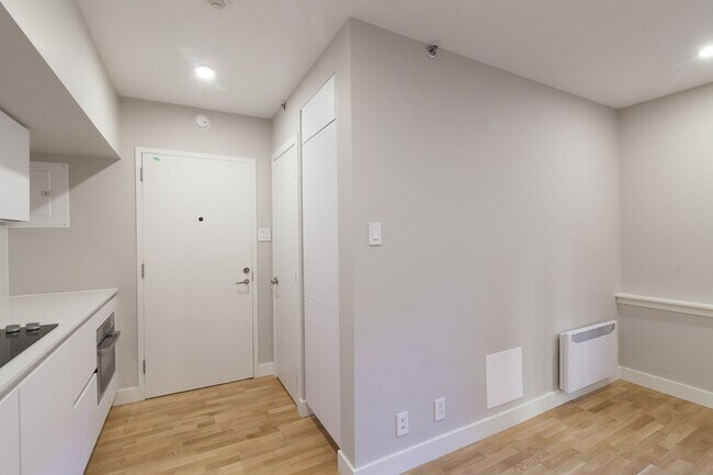 Photo - 3455 Rue Aylmer Unit 203