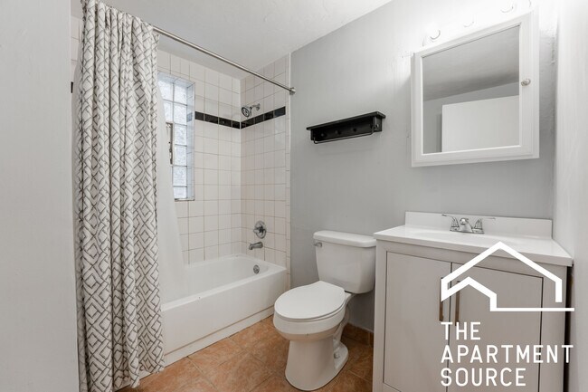 Photo - 1380 N Dean St Unit 1r