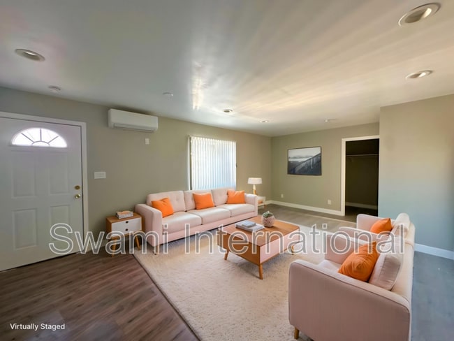 Building Photo - 7100 1/2 S. Figueroa St.