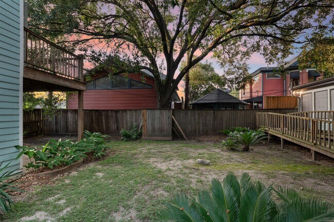 Photo - 1007 Heights Blvd