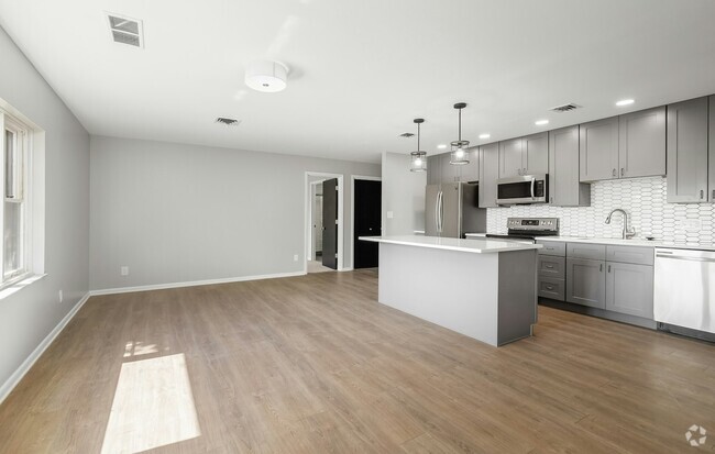 Building Photo - 2699 E Main St Unit B Rental