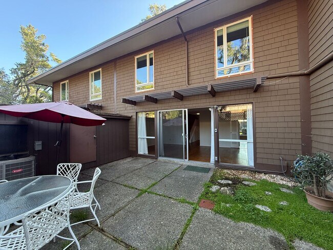 Photo - SPACIOUS 3 BEDROOM CONDO IN THE MEADOWS HOA – TERRA LINDA