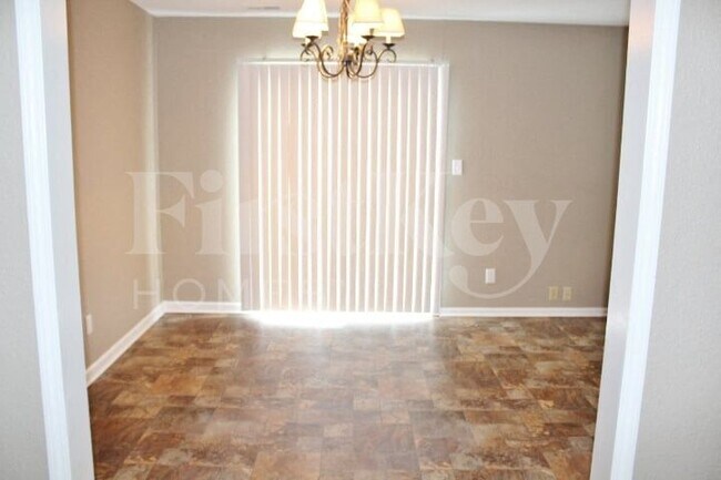 107 Azalea Dr