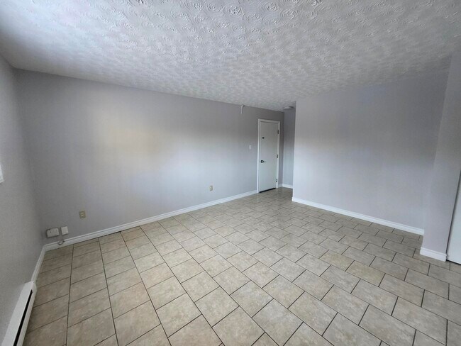 Photo - 17 Scott Ave Unit 4