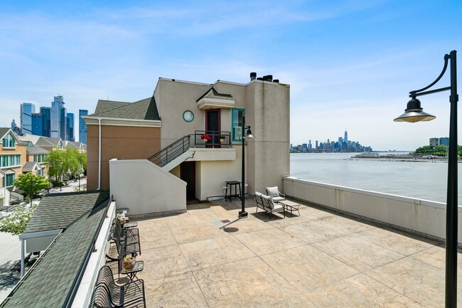 Photo - 600 Harbor Condo Unit 1028
