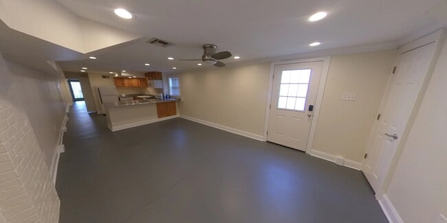 Living - 2300 Dante St Unit 2302 B