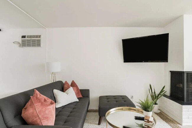 Photo - 1773 Torrance St Unidad ID1335162P