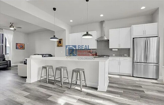 Photo - 7040 W Alaska Dr