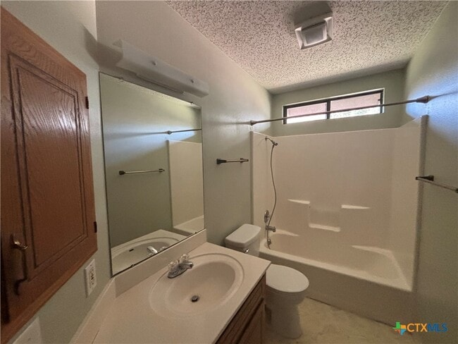 Photo - 309 Spur Dr