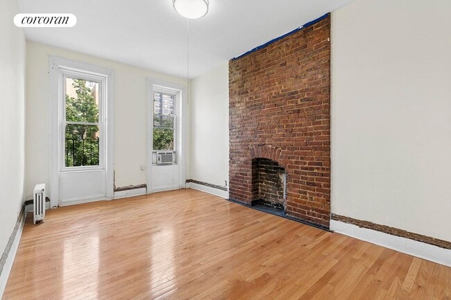 Building Photo - 423 E 84th St Rental
