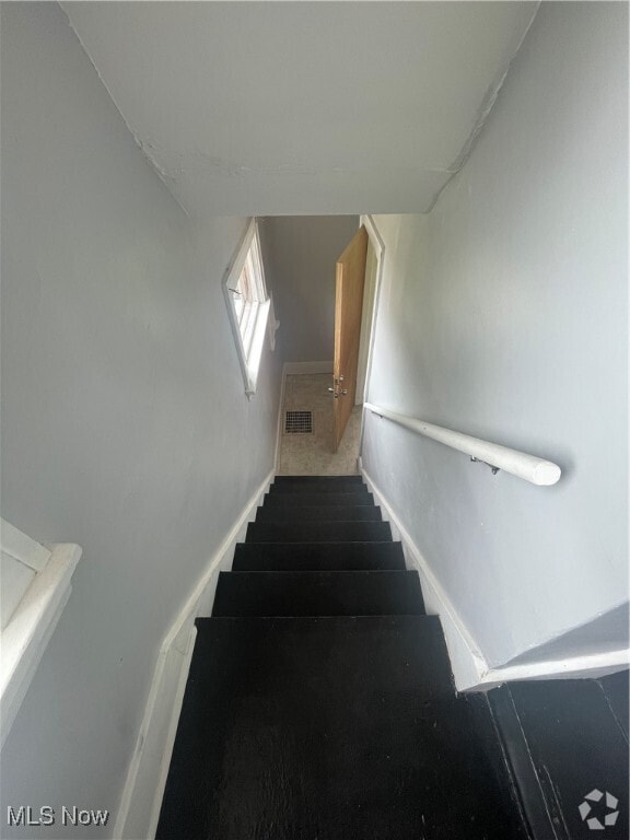 Building Photo - 2224 E 31st St Unit 2 Rental