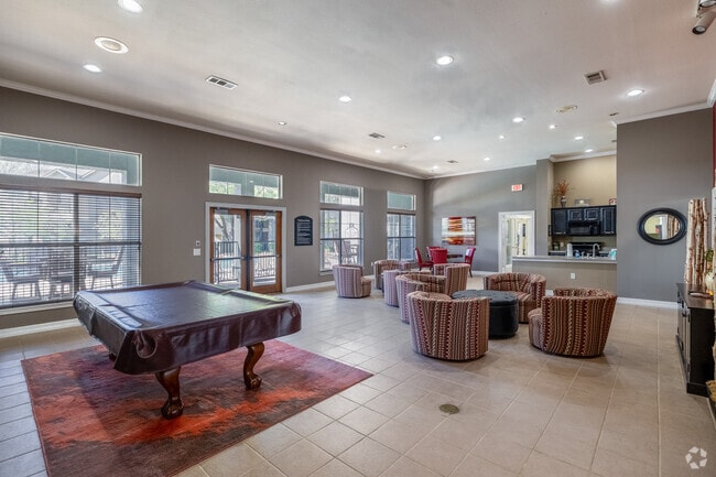 Casa club - Mayfield Park Apartments