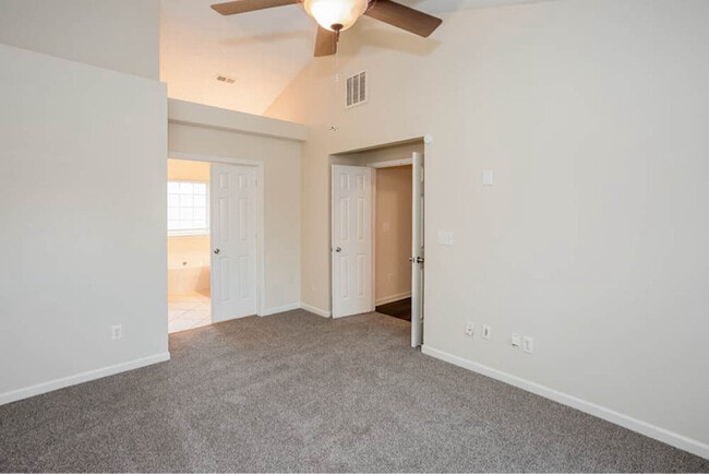 Photo - 5744 Heron Point Pl SW