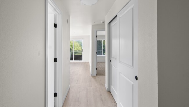 Photo - Vista Apartments