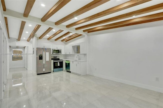 Building Photo - 2501 NW 21st St