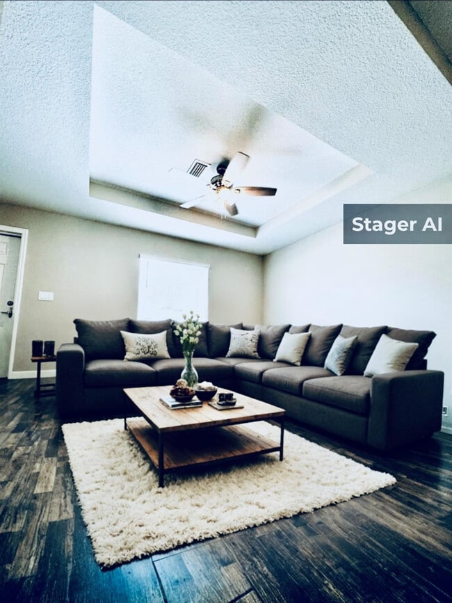 Photo - 1086 SW Eureka Ave