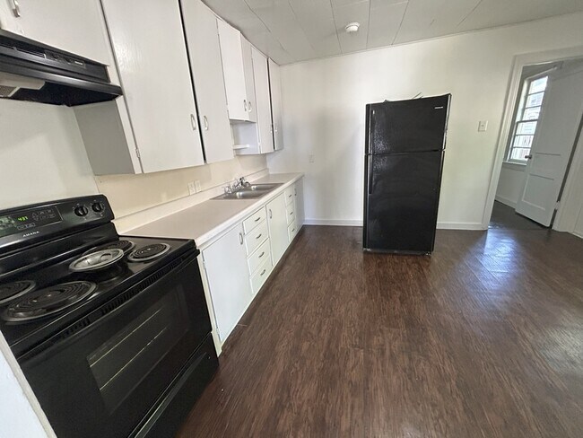 Photo - 607 W Center Ave