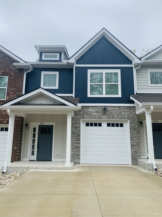 Photo - 807 Coles Ferry Pike