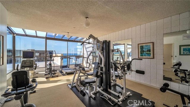 Photo - 531 Esplanade