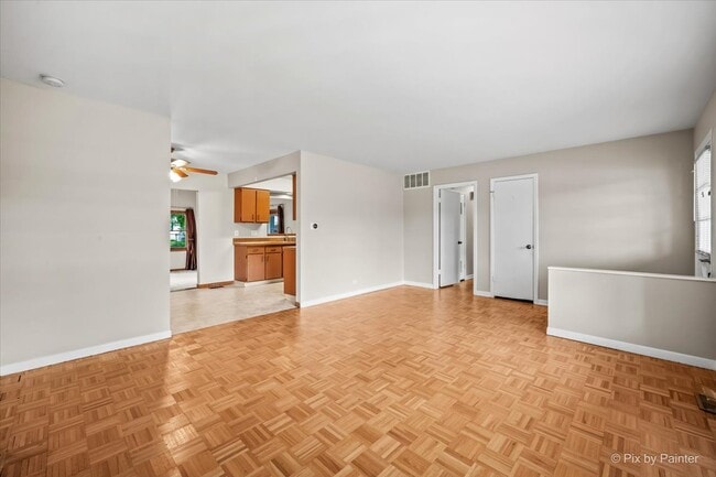 Photo - 1040 Brantwood Ave