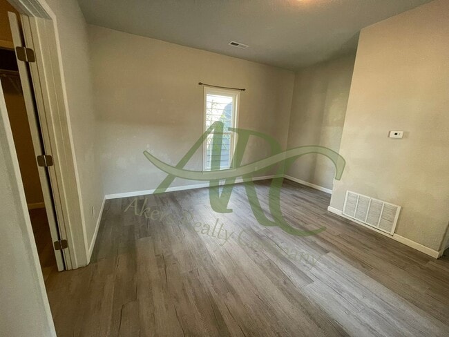 Photo - 1444 Cypress St