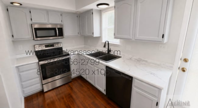 Photo - Northland Split Level All Electric!